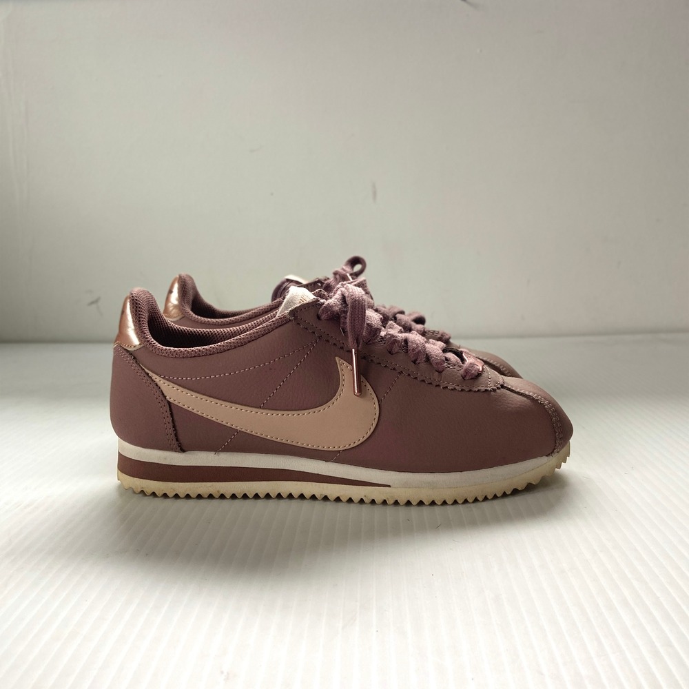 Nike Classic Cortez Womens Sneakers Smokey Mauve Leather Size 6
